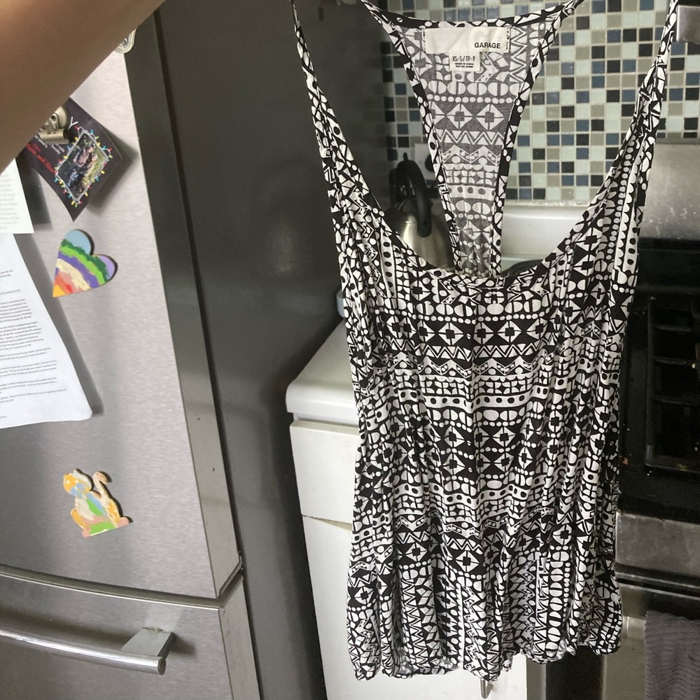 Black and white printed tank